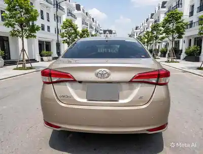 Toyota Vios 2020 механическая, золотой песок