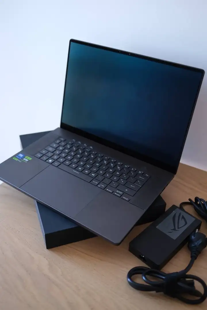 Ноутбук ASUS ROG Zephyrus G16 GU605MI