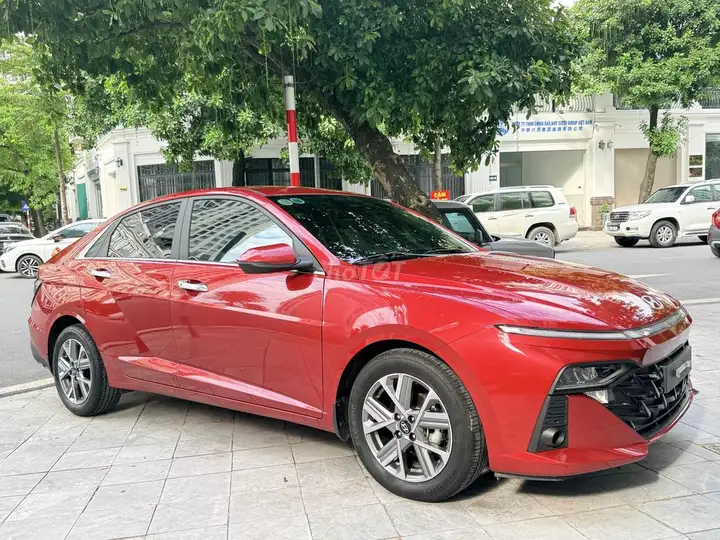 Hyundai Accent Cao cấp 2024, красный, 5 мест