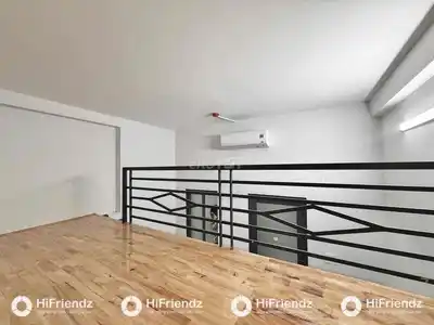 Аренда новой двухуровневой квартиры с лифтом и мебелью у ДХ ВХУ