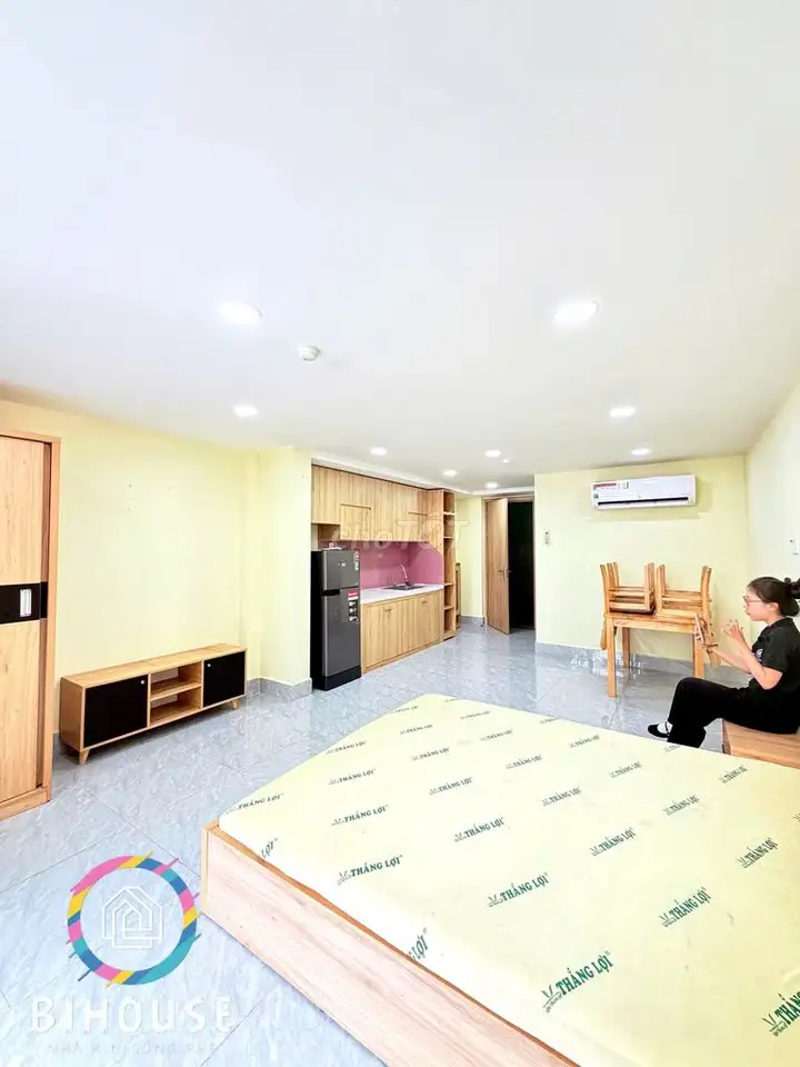 Студия 35м² с кухней и большим балконом, лифт, ул. Хо Ван Хюэ