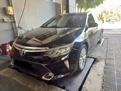 Toyota Camry, 5 мест, автоматическая коробка, черная