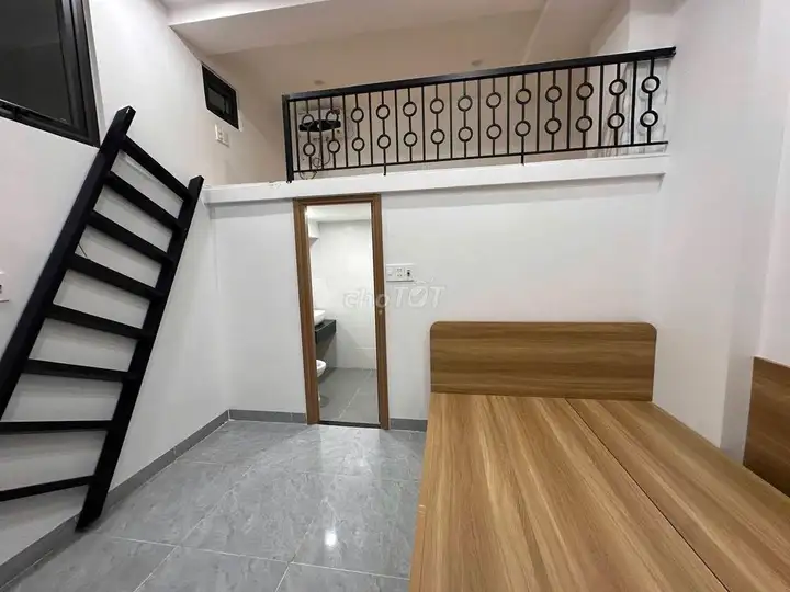 Сдается новая квартира с мебелью, рядом мост Чунг Лыонг
