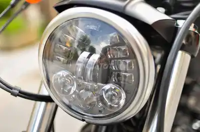Harley-Davidson Iron 883 2021, черный, 6000 миль