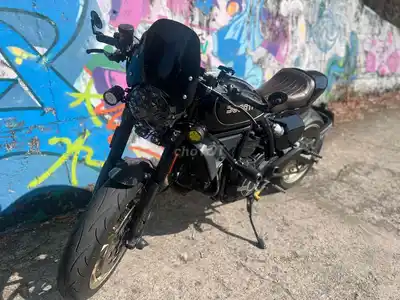 Ducati Scrambler Cafe Racer 2018 — отличный мотоцикл, в хорошем состоянии