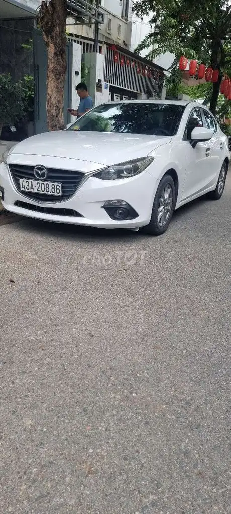 Mazda Mazda 3 2016 белый 174 000 км