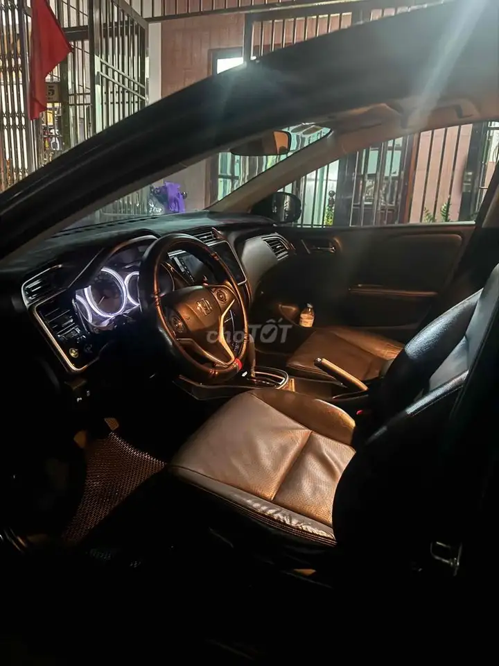 Honda City 2018 TOP 1.5 Автомат Черный