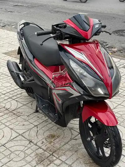 Honda Air Blade 2023 Красно-черный