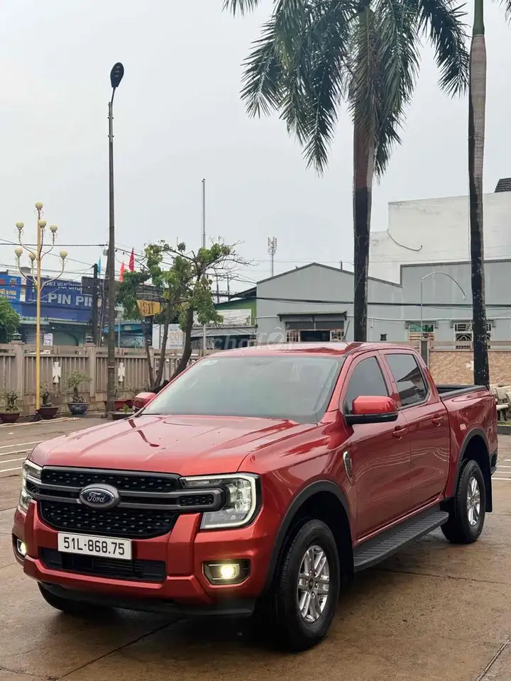 Ford Ranger XLS 2025 автомат полный привод