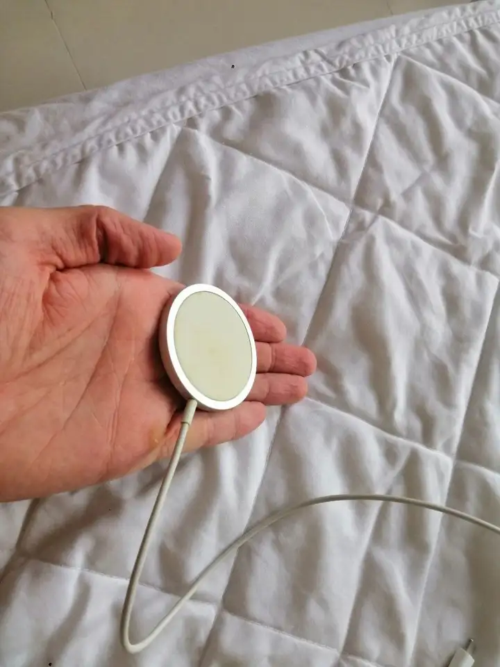 Apple MagSafe