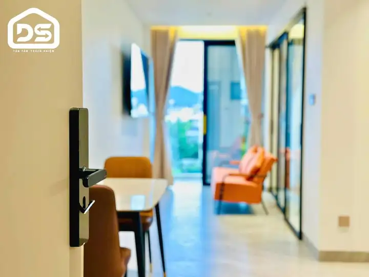 Аренда 1-комнатной квартиры Luxury Hà Quang 2