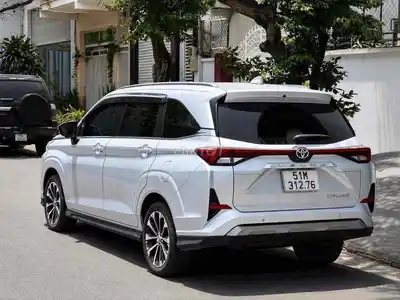 Toyota Veloz TOP 2024 Серый - Салон Черный. Машина Как Новая