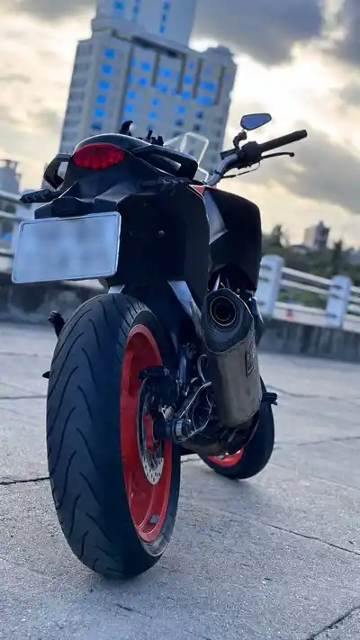 KTM Duke 200