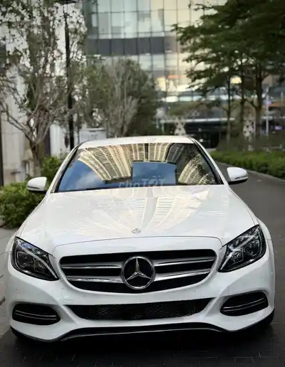 Mercedes-Benz C200 2016 Белый 90000 км