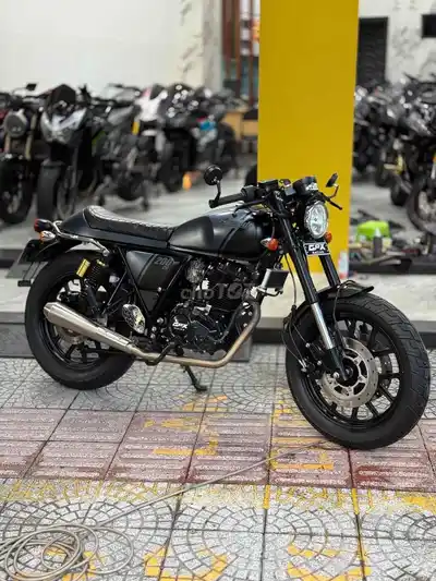 Мотоцикл GPX Legend 200 Cafe Racer, первый взнос 4 000 000