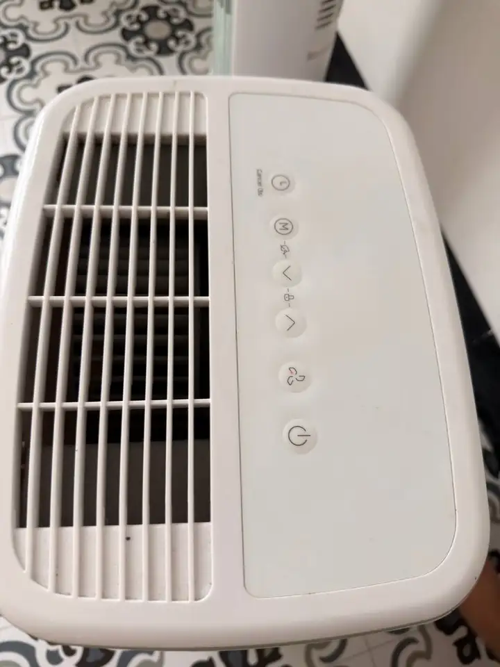 Осушитель воздуха Midea MDD01-12DEN7