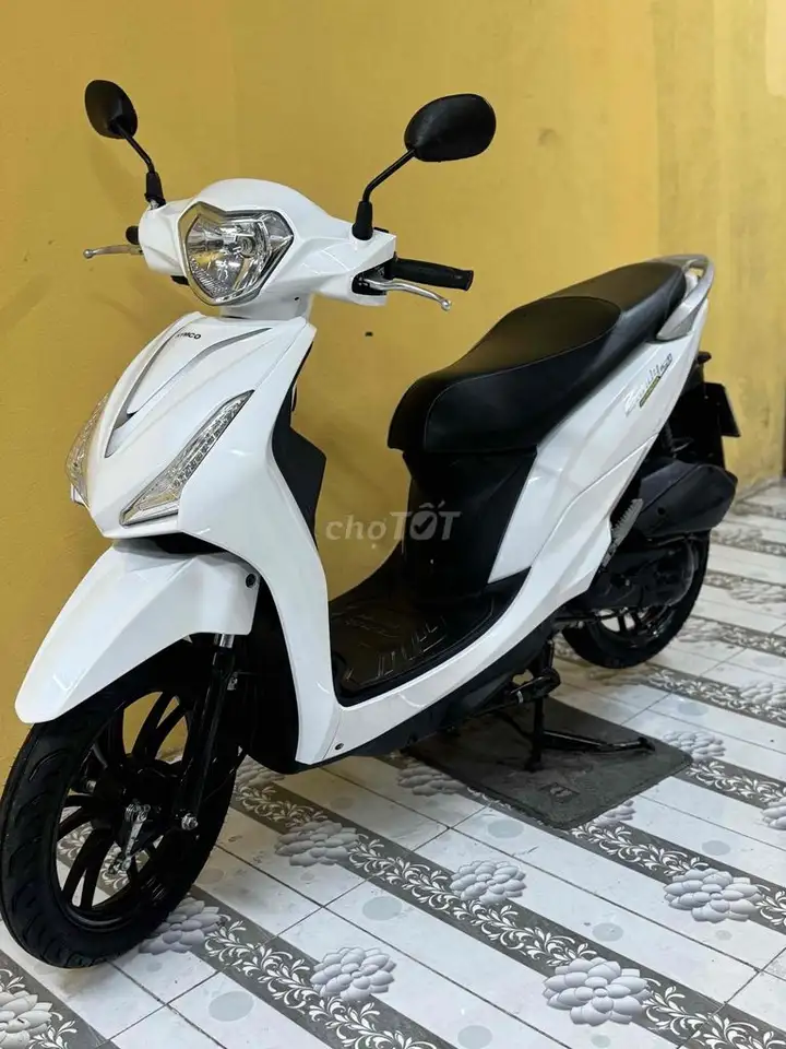 Kymco Candy 50 2023 белый 11 тыс 43AA-227.98