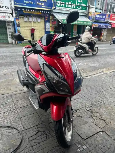 Honda Airblade 2015 красно-чёрный