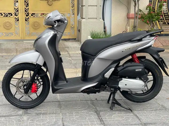 Honda SH Mode 2017 серебристо-серый матовый