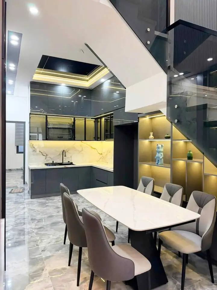 Аренда дома 3 этажа