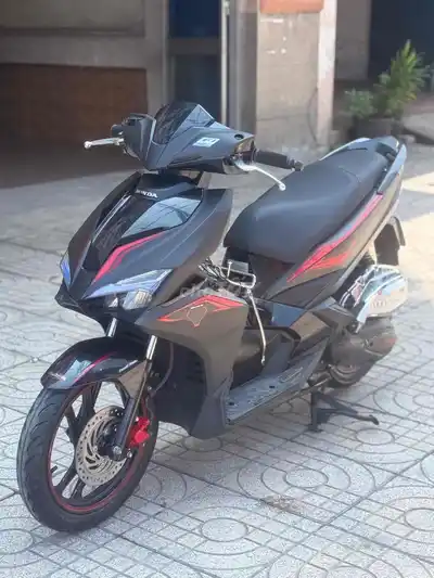 Air Blade черный матовый от собственника