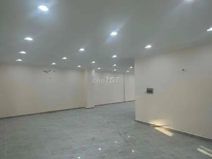 Угловой дом с подвалом, ЖК Cityland Park Hills, 7x20м