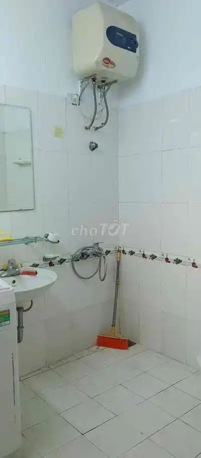 Аренда 1 этажа частного дома в переулке 639 Хоанг Хоа Тхам, без хозяев