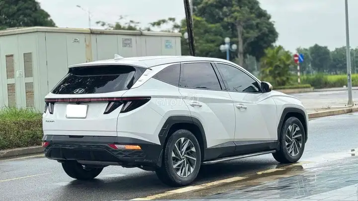 Hyundai Tucson 2.0D дизель полный фарш 2023 в отличном состоянии