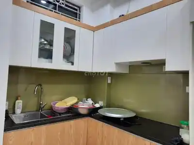 Дом целиком в переулке 105 Ланг Ха, Донг Да