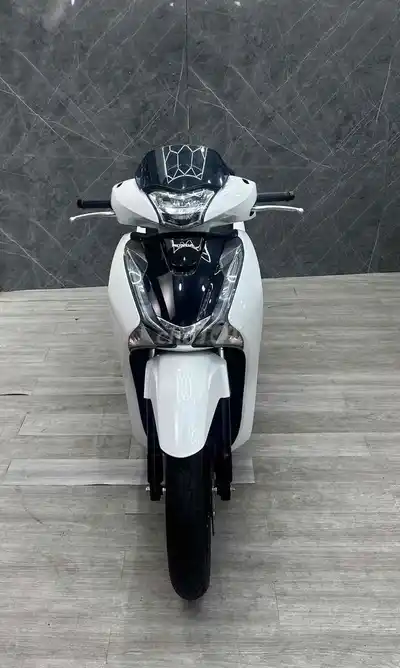 Honda SHVN 150i ABS 2017, белый