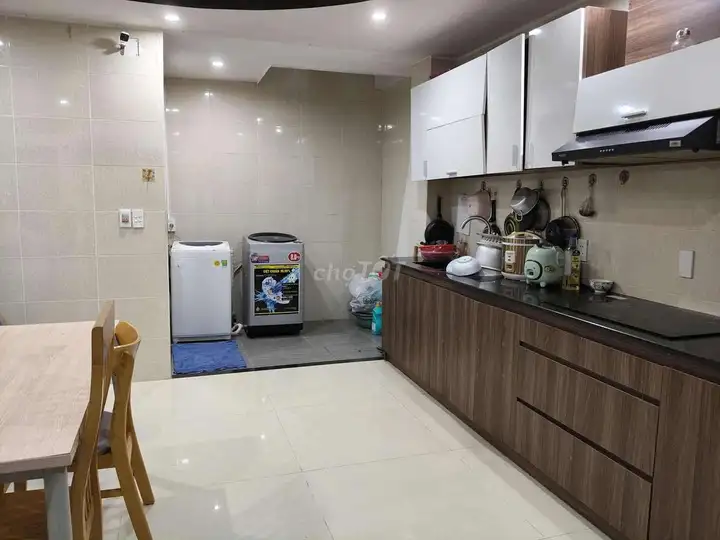 Квартира рядом с рынком Бак Мы Ан и пляжем Ми Кхе
