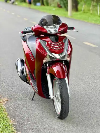 Honda SH 150 ABS 2018 Красный 26 тыс. км Оригинал