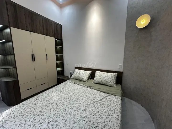 2-этажный дом в центре Хай Chau, 500 м от Драконьего моста