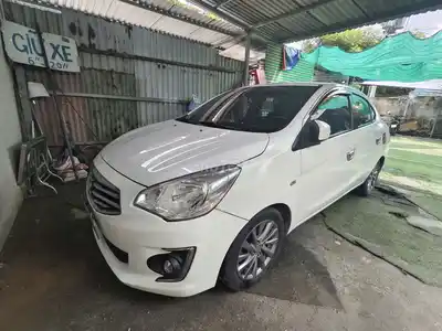 Mitsubishi Attrage, 5 мест, бензин, автомат, 115 000 км