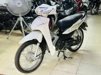 Мотосалон Thịnh Phát - Honda Wave Alpha 110 белый перламутр в оригинале