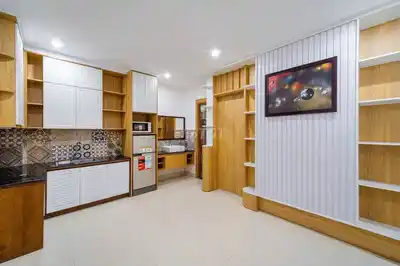 Квартира с 1 спальней и мебелью на улице Trần Bạch Đằng, 9.5 млн