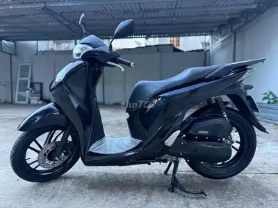 Honda SH 125 2016 Черный красивый автомобиль, тихий велосипед