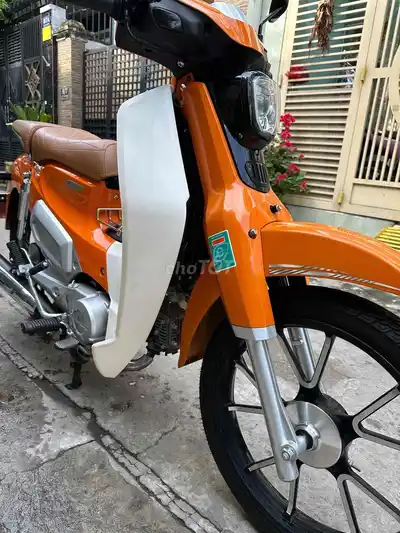 Cup Việt Thái 50cc 2026 оранжево-белый 2518 км, номер Хошимина