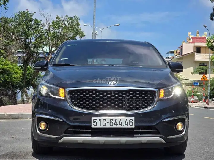 Kia Sedona 2.2 SX 2018, 108 000 км, кредит