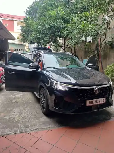 MG RX5 2023 Черный SUV 32,5 тыс. км