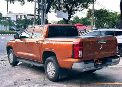Mitsubishi Triton GLX 2025