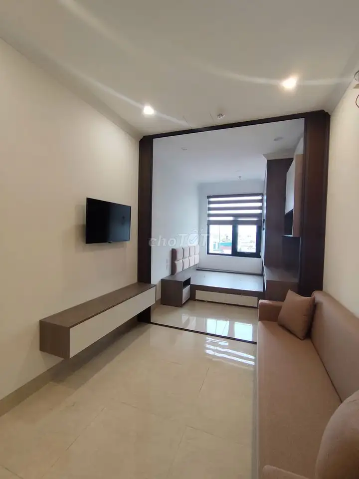 Комната 25 м² с окном, охрана, ППЖ, рядом мост Винь Туи