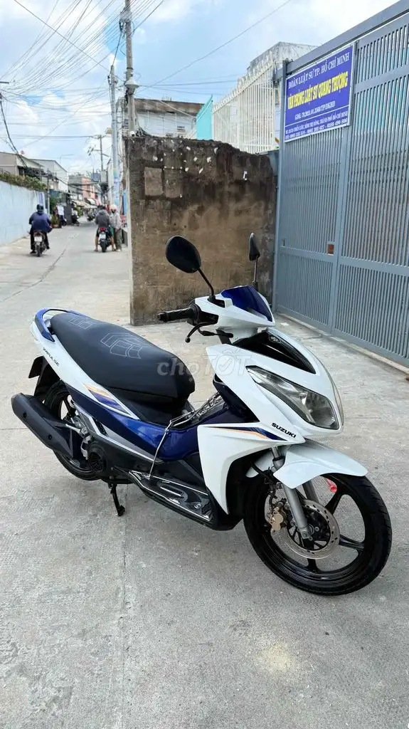 Suzuki Impulse 125i 2017, отличное состояние