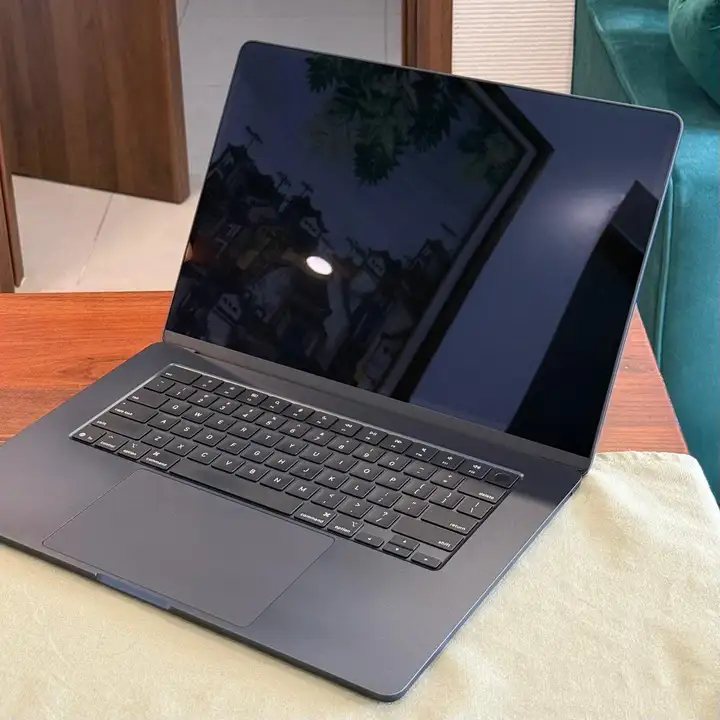 MacBook Air 15" M4 16/512 GB