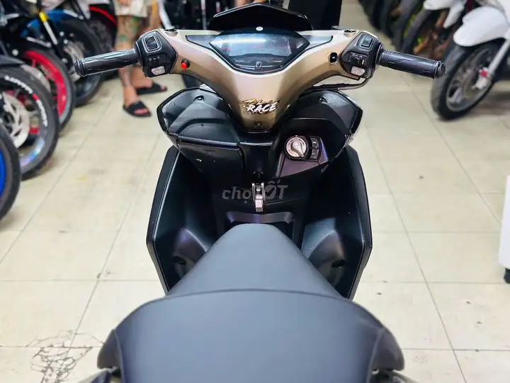 Мотосалон Thịnh Phát - Yamaha NVX 155 ABS Camo в собственности отличный
