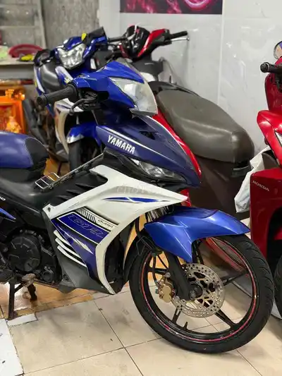 Возбудитель Yamaha 135 2011 Синий Белый