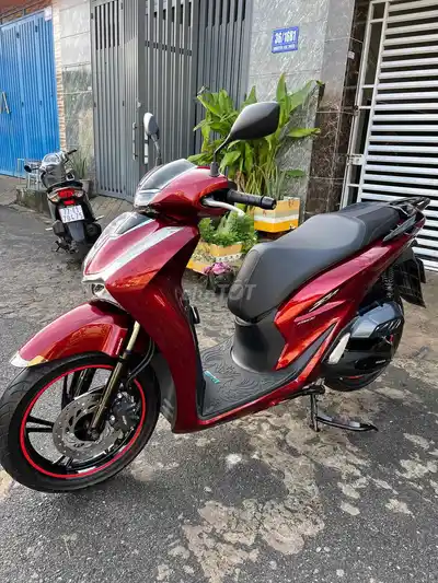 Honda SH 150 2022 красно-чёрный
