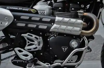 Triumph Scrambler 1200 XE 2025 1300 km Черный