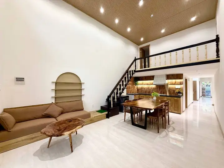 Дом 2 этажа, 3 спальни, 110 м²