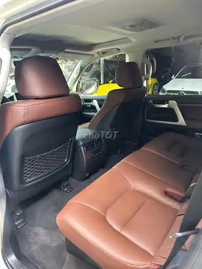 Toyota Land Cruiser LC200 2020 Белый